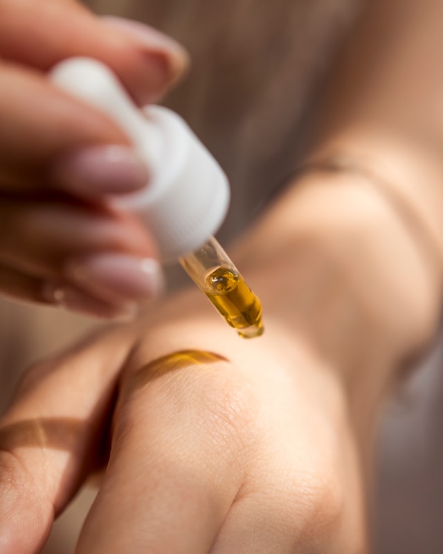 enecta cannabis extracts 80wckpt ike unsplash